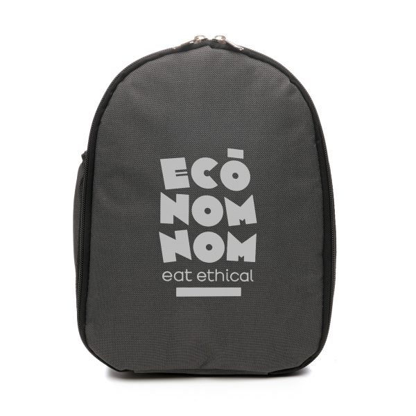 This small rucksack cooler bag is made with recycled polyester fabric and a 4mm foam lining for insulation. Complete with a durable polyester woven strap, nylon zipper, and zinc alloy puller for easy access and carrying.