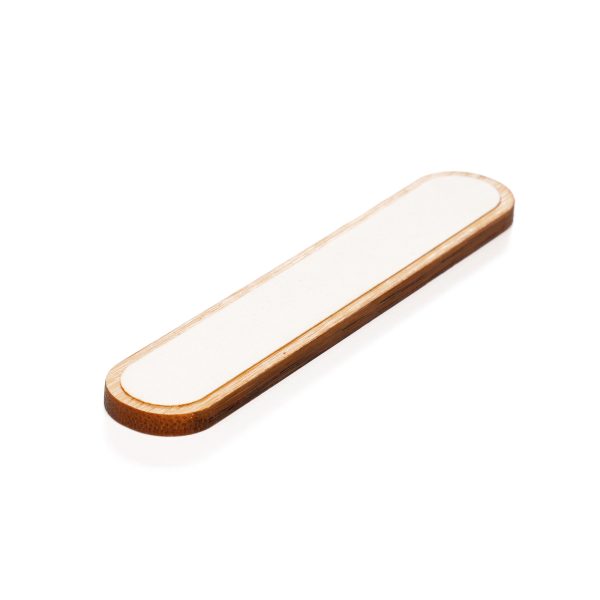 This bamboo nail file features a smooth bamboo back and durable sandpaper surface for perfect nail shaping. Stylish and ideal for everyday use with engraving or printing to show off your branding!